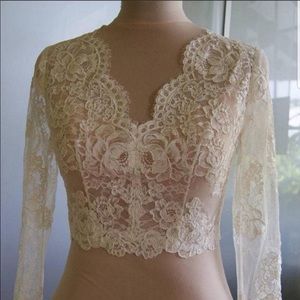 Vintage lace bolero